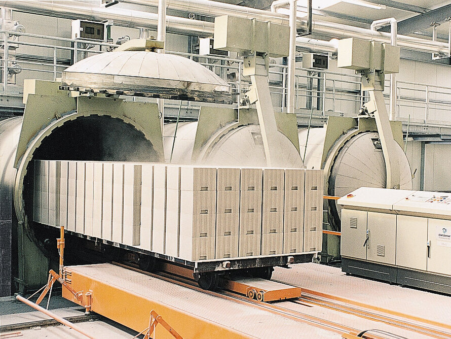 Dampfhärtung in der Kalksandsteinindustrie